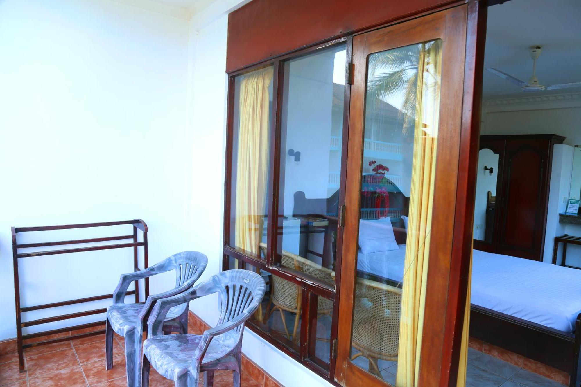 Topaz Beach Hotel Negombo Værelse billede