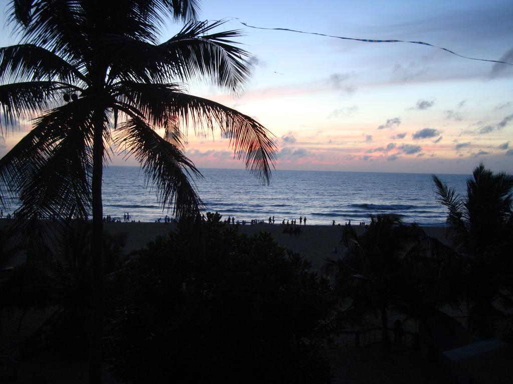Topaz Beach Hotel Negombo Eksteriør billede
