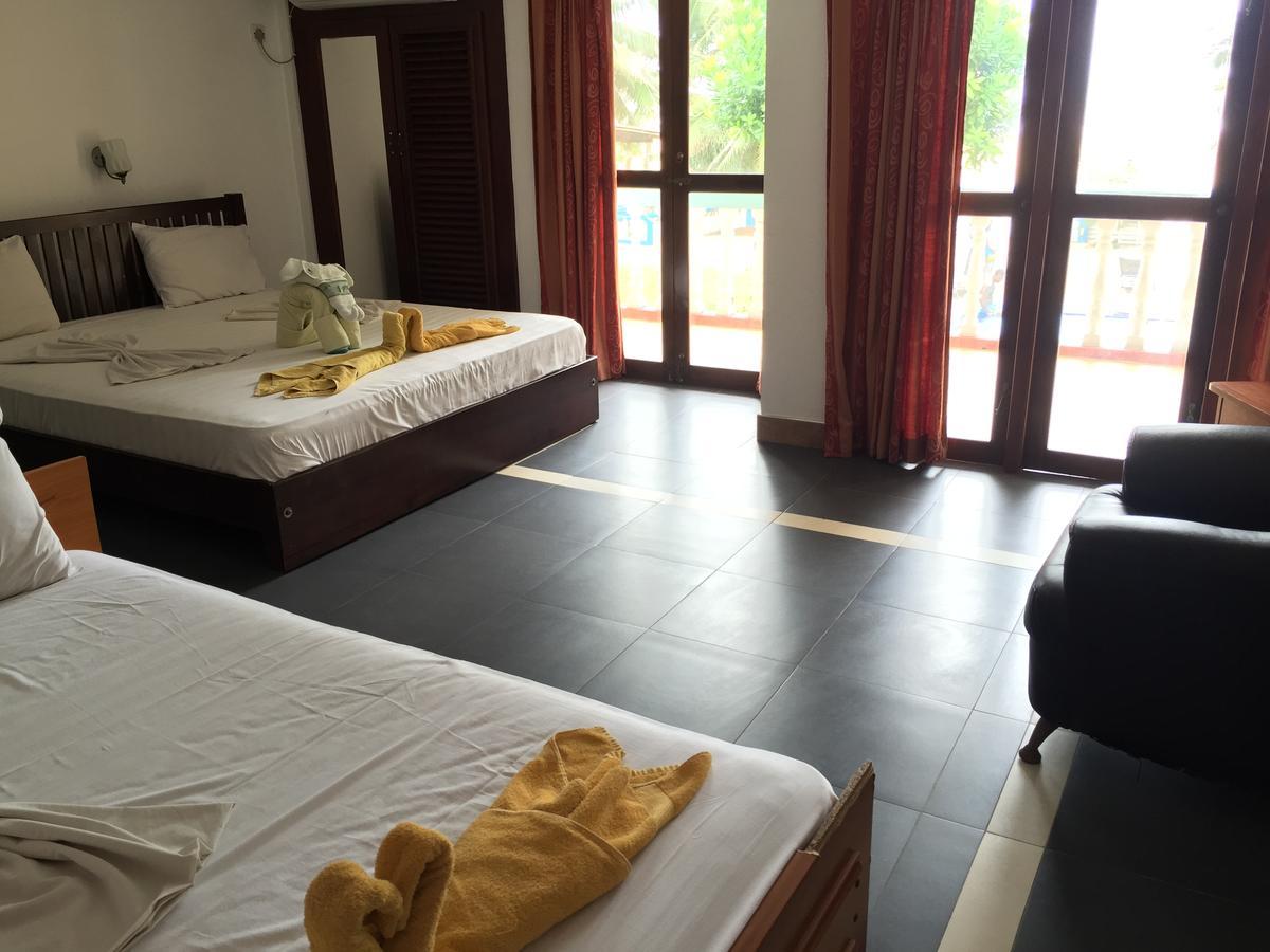 Topaz Beach Hotel Negombo Eksteriør billede