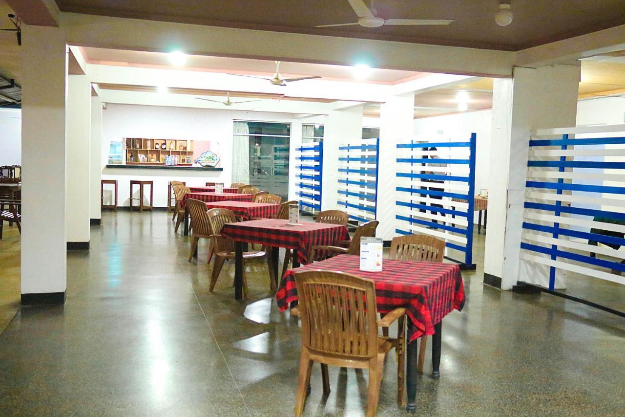 Topaz Beach Hotel Negombo Eksteriør billede